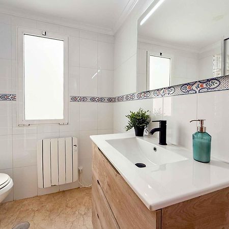 Amplio Apartamento En Pleno Corazon De Аликанте Екстериор снимка