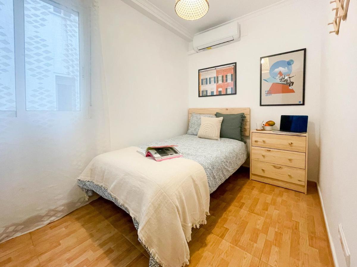Amplio Apartamento En Pleno Corazon De Аликанте Екстериор снимка